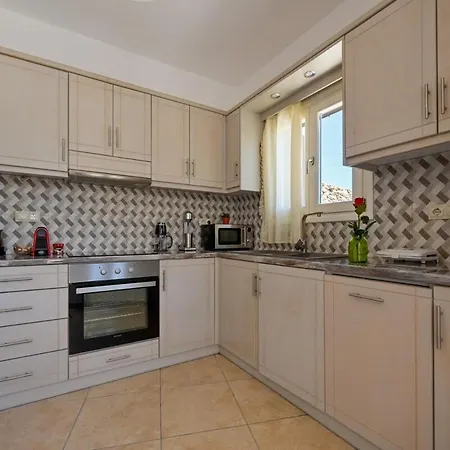 Apartman Petro's House